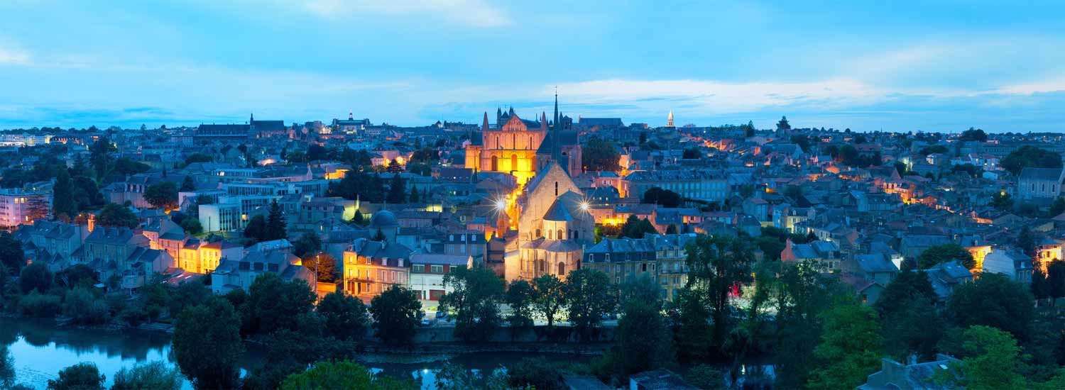 Vue panoramique du centre ville de Poitiers